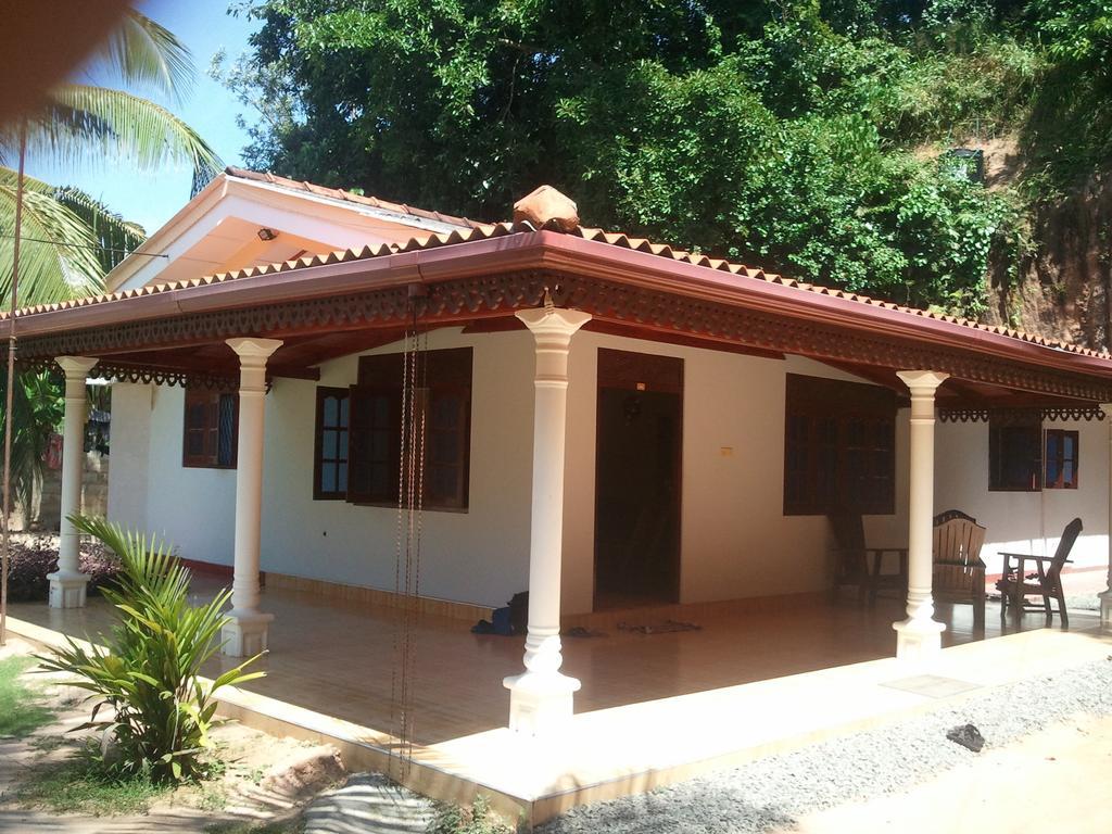 Damith Tourist Inn Mirissa Zewnętrze zdjęcie