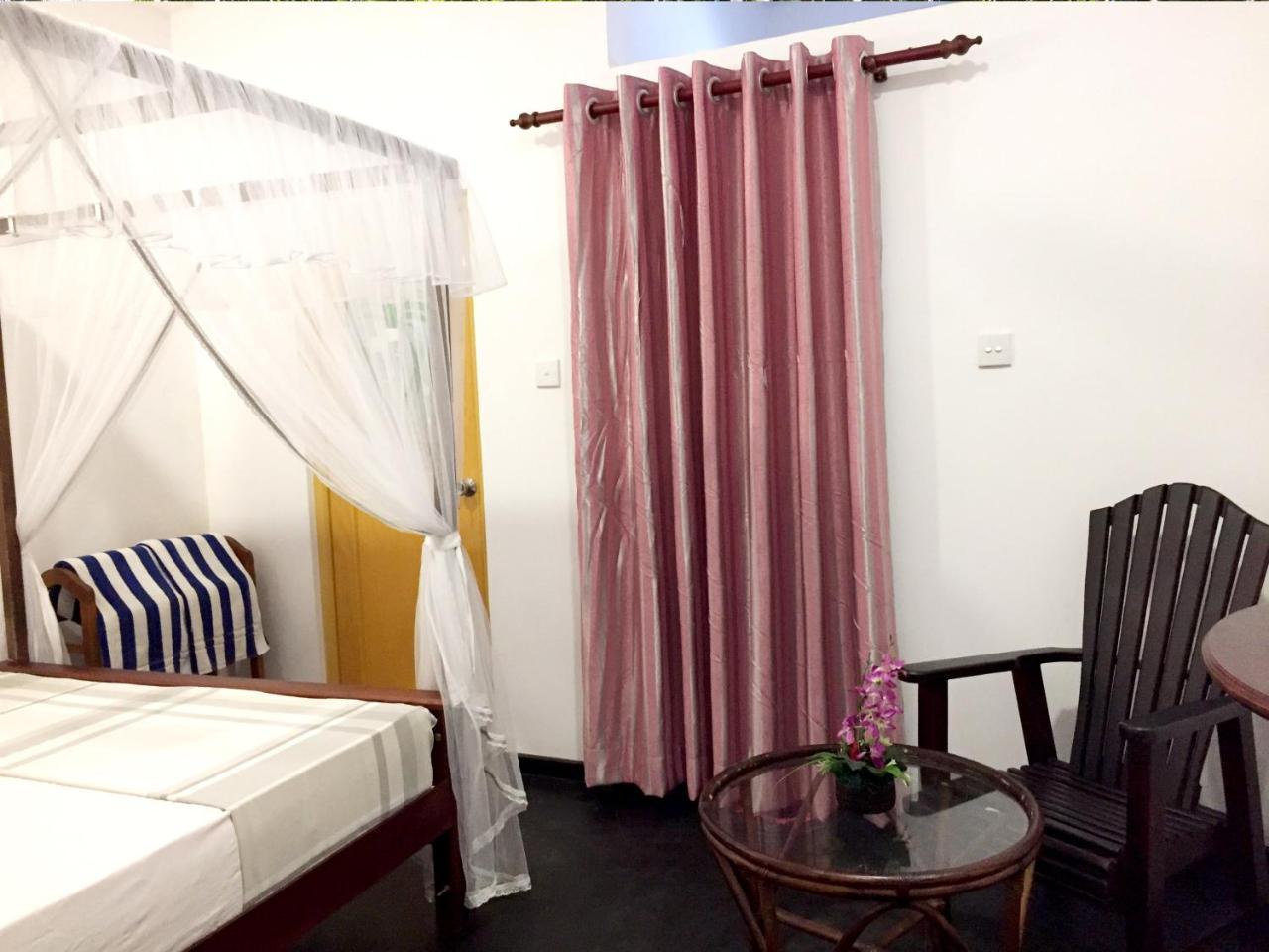 Damith Tourist Inn Mirissa Zewnętrze zdjęcie